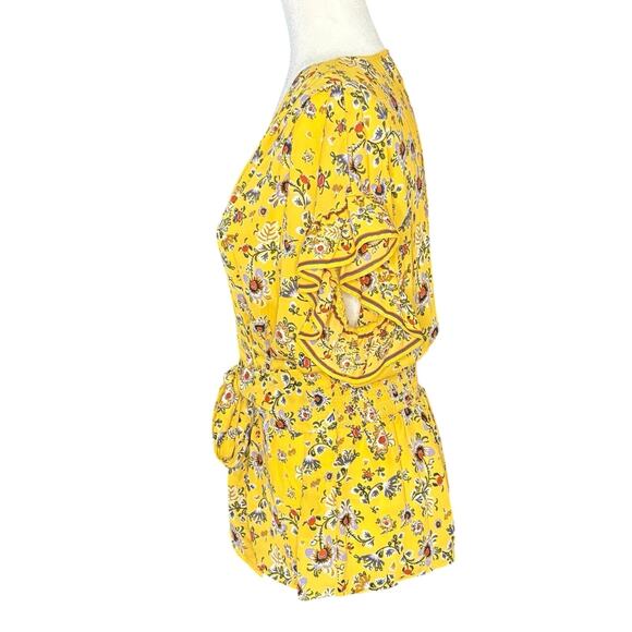 Max Studio Floral Wrap Top Women’s M | Yellow | Flutter Sleeve Blouse | EUC - Picture 2 of 11